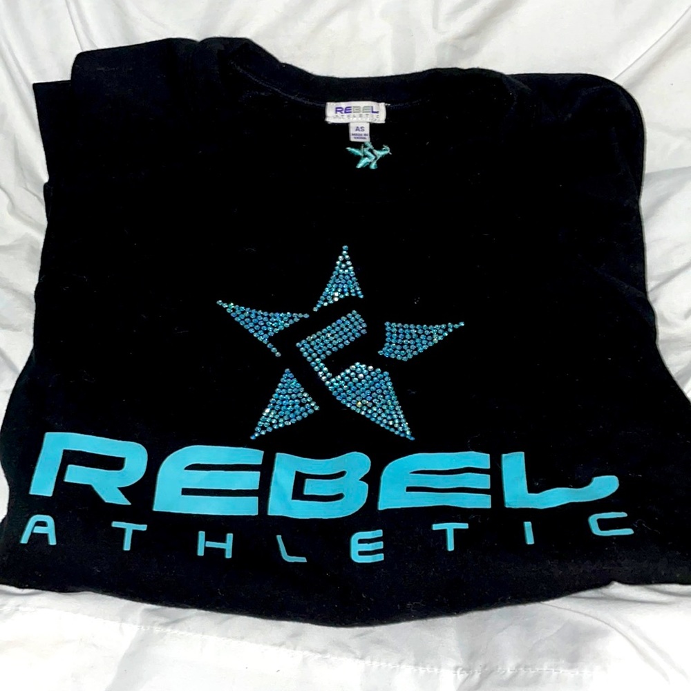 Rebel athletic sweater adult small